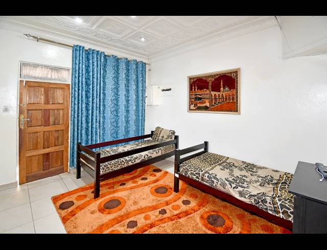 4 BEDROOM HOUSE FOR SALE IN MAYFAIR